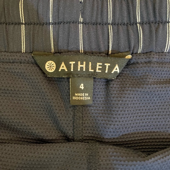 Athleta Midtown Women's Size 4 Blue pinstripe Stretch Mid Rise Activewear Skort - Picture 3 of 6